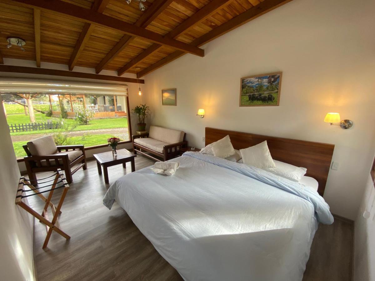 Hosteria Papagayo Cotopaxi Machachi Exteriér fotografie